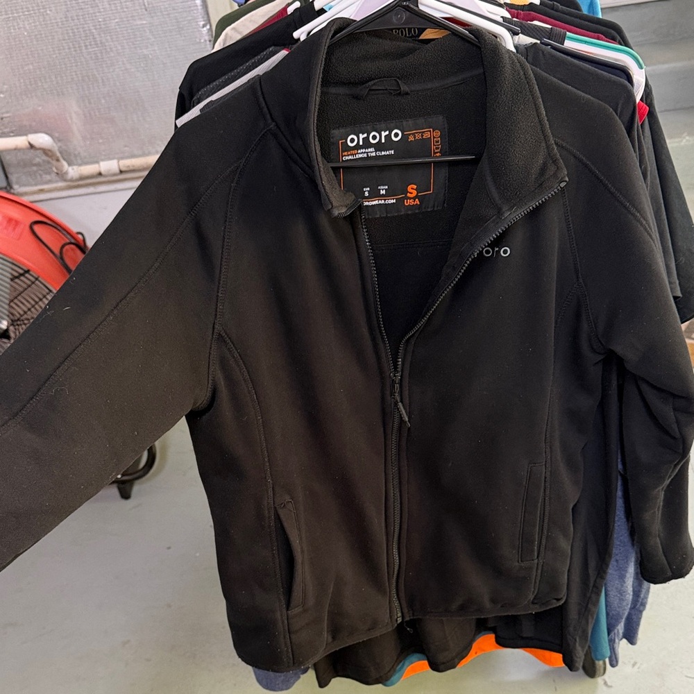 Men's Black Full-Zip Softshell Jacket